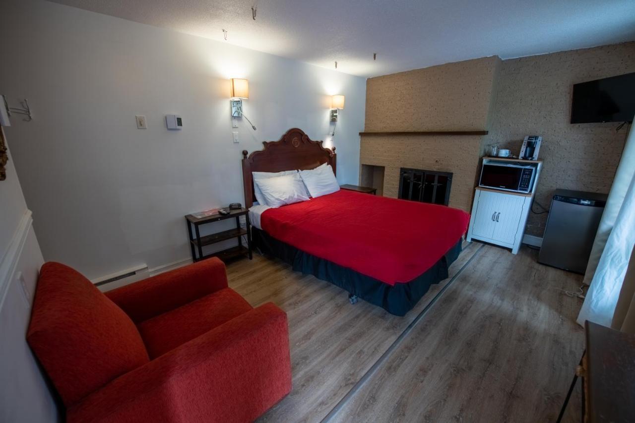 ماجوج Motel Fleur De Lys المظهر الخارجي الصورة