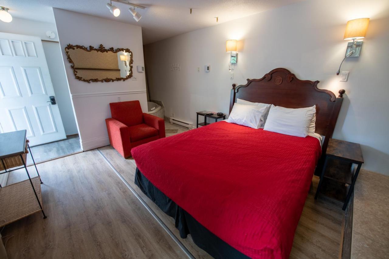 ماجوج Motel Fleur De Lys المظهر الخارجي الصورة