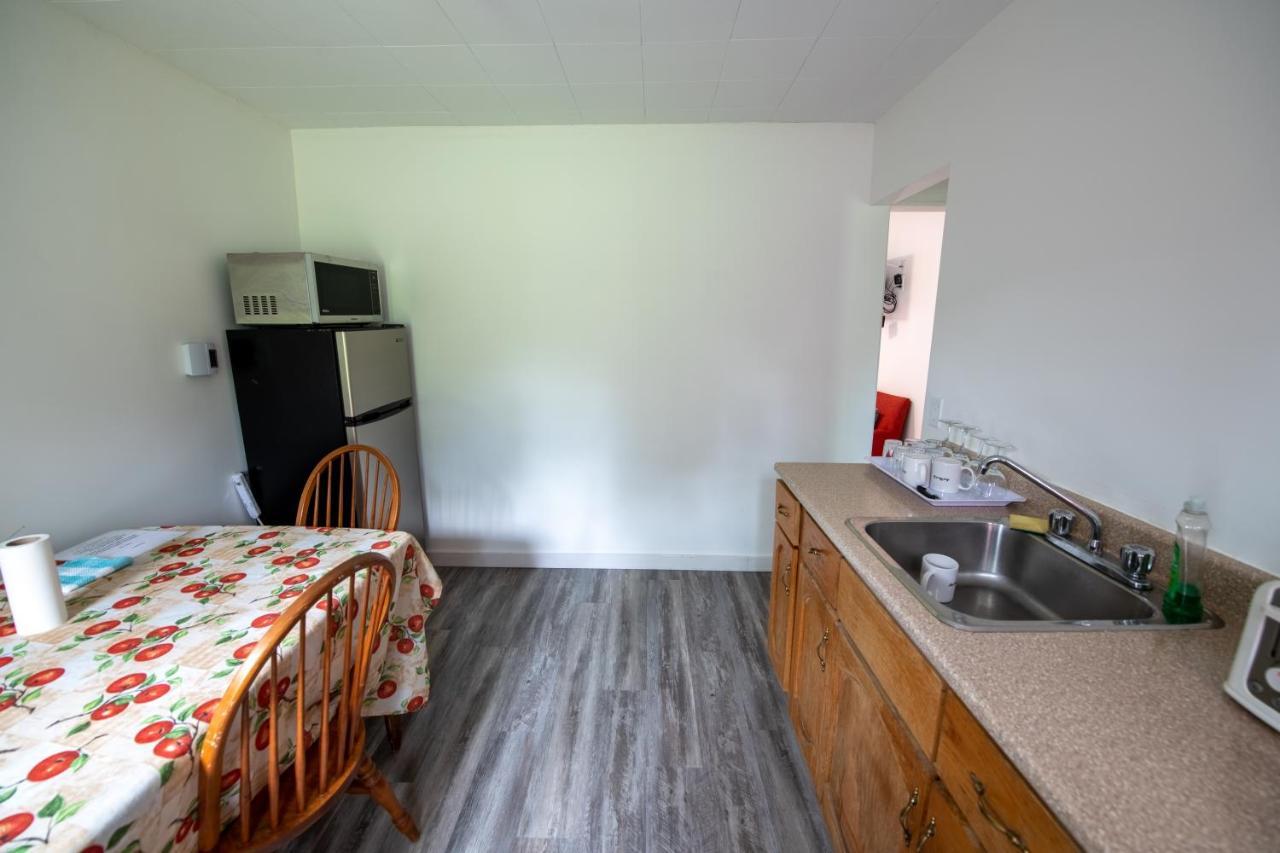 ماجوج Motel Fleur De Lys المظهر الخارجي الصورة