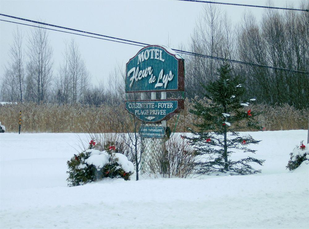 ماجوج Motel Fleur De Lys المظهر الخارجي الصورة