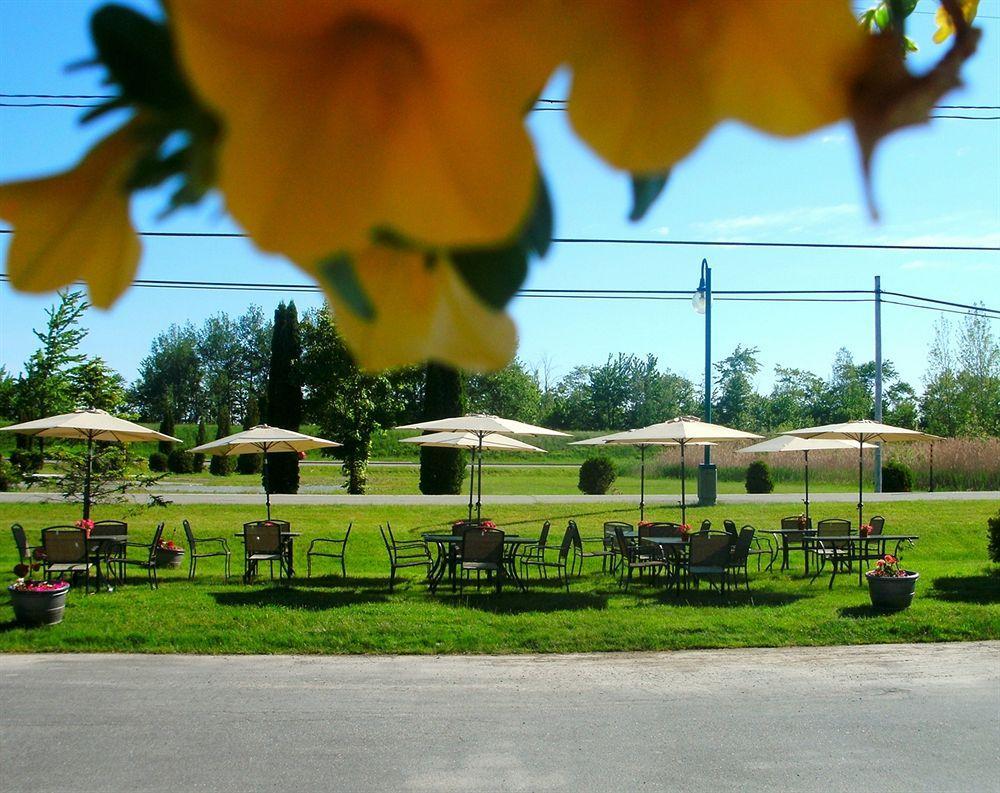ماجوج Motel Fleur De Lys المظهر الخارجي الصورة