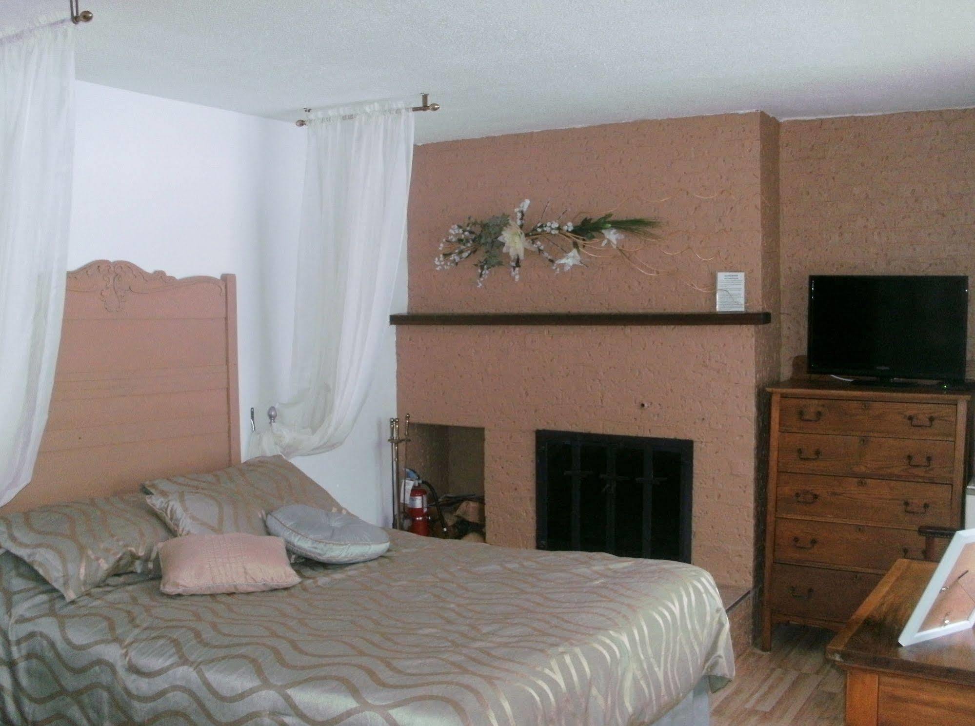 ماجوج Motel Fleur De Lys المظهر الخارجي الصورة